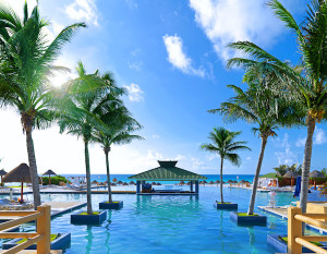 iberostar-cancun-pool